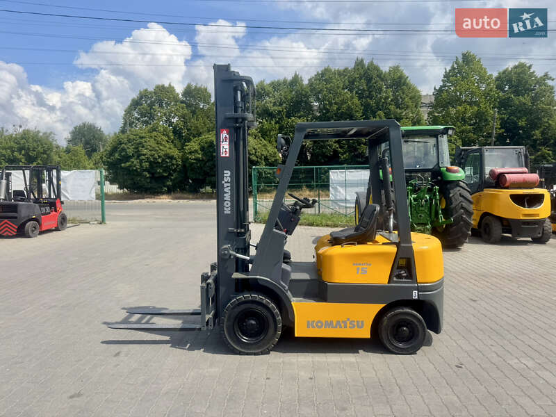 Komatsu FD 2006