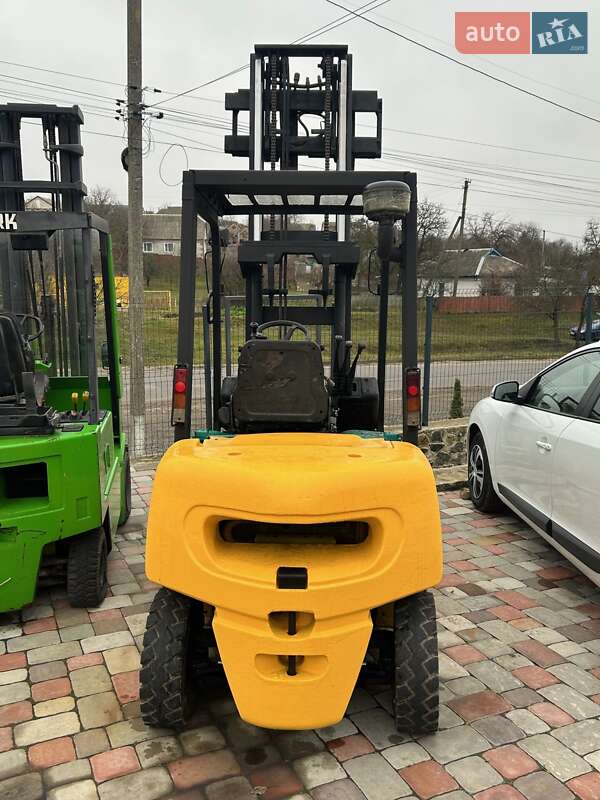 Фронтальный погрузчик Komatsu FD 1997 в Великой Багачке