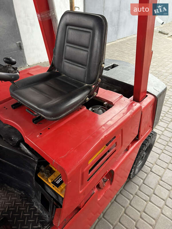 Вилочный погрузчик Komatsu FD 2006 в Первомайске