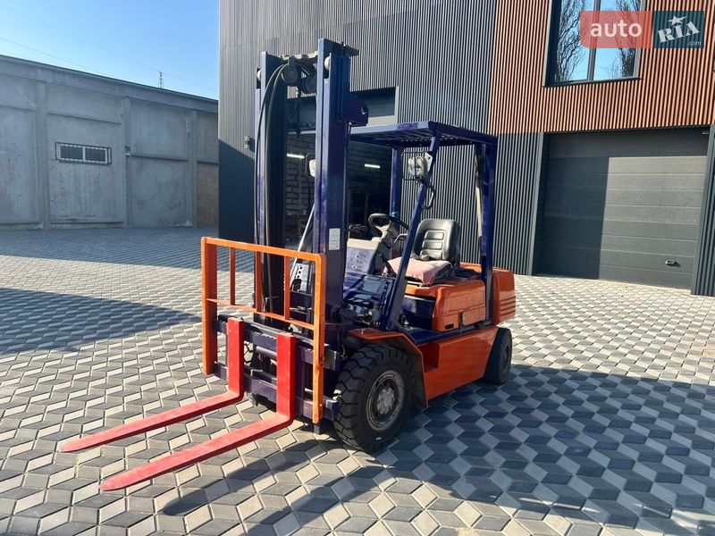 Вилочный погрузчик Komatsu FD 2005 в Полтаве фото Вилочный погрузчик Komatsu FD 2005 в Полтаве