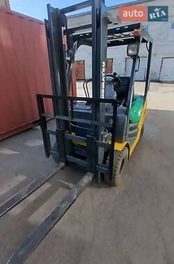 Вилочный погрузчик Komatsu FG 2003 в 