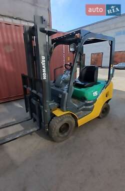 Вилочный погрузчик Komatsu FG 2003 в 