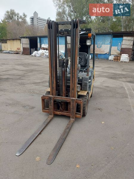 Вилочный погрузчик Komatsu FG 2018 в Киеве