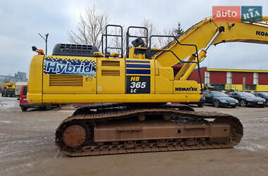 Гусеничный экскаватор Komatsu HD 2018 в 