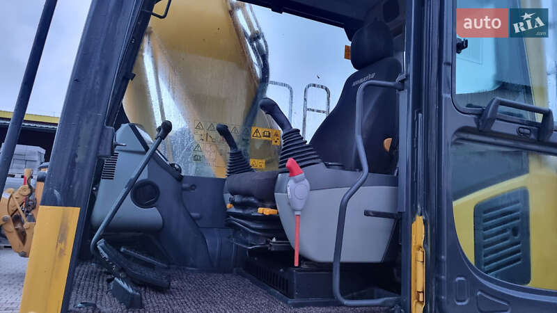 Гусеничный экскаватор Komatsu NLC 2014 в Одессе