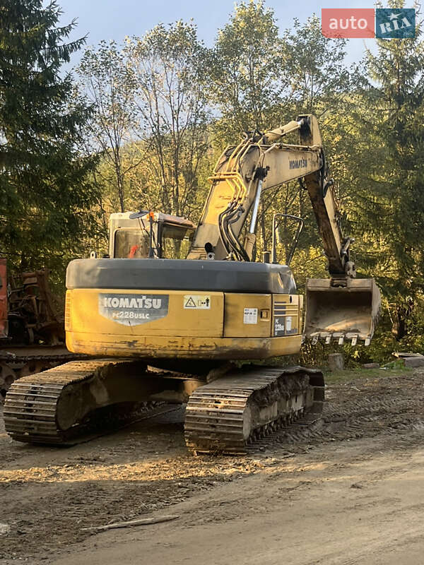 Екскаватор навантажувач Komatsu PC 228 LC8 2007 в Надвірній