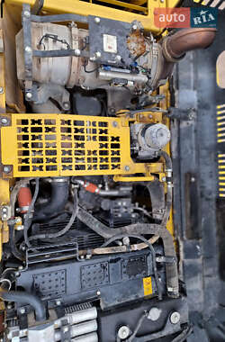 Гусеничный экскаватор Komatsu PC 240NLC-8 2016 в 
