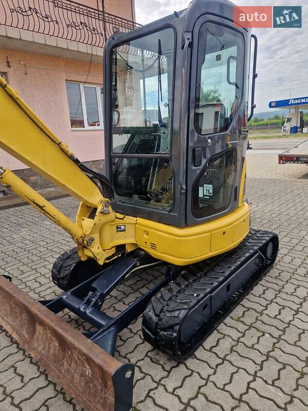 Миниэкскаватор Komatsu PC 30MR 2006 в 