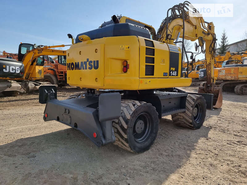 Колесный экскаватор Komatsu PW 2016 в Одессе