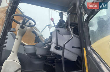 Колесный экскаватор Komatsu PW 2008 в Киеве