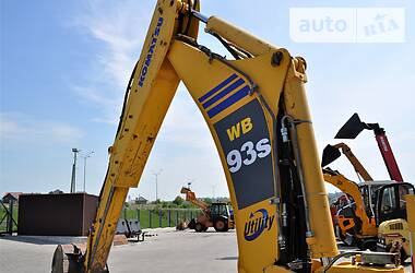 Экскаватор погрузчик Komatsu WB 2009 в Ровно