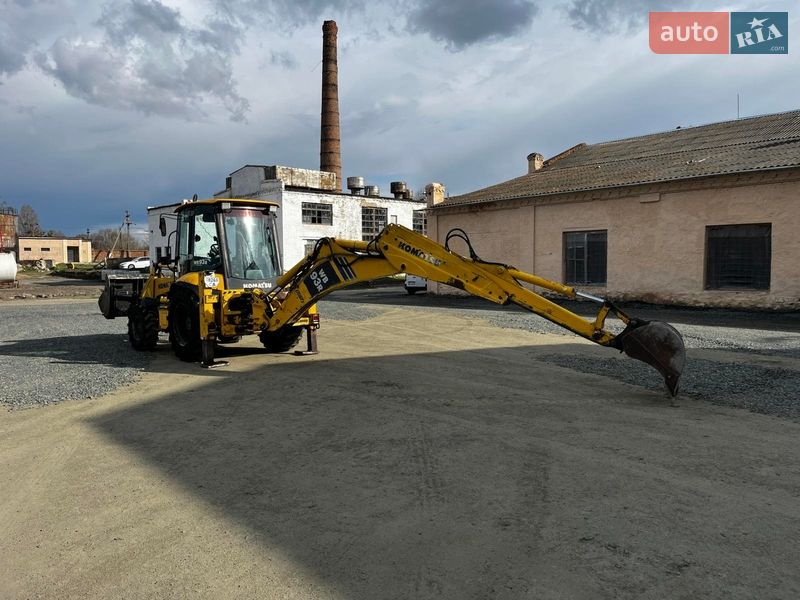 Екскаватор навантажувач Komatsu WB 2007 в Єрках