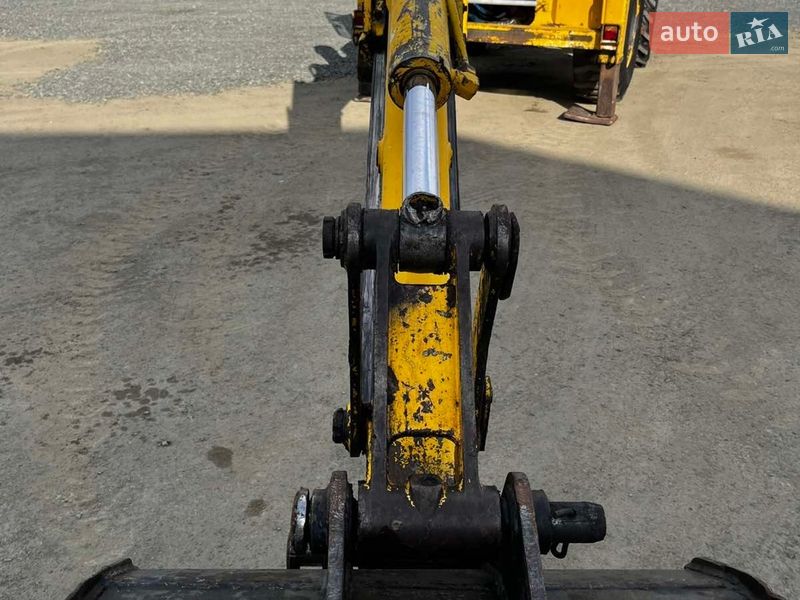 Екскаватор навантажувач Komatsu WB 2007 в Єрках