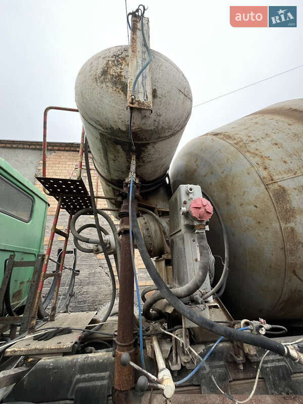 Бетономешалка (Миксер) КрАЗ 6124Р4 2006 в Каменец-Подольском