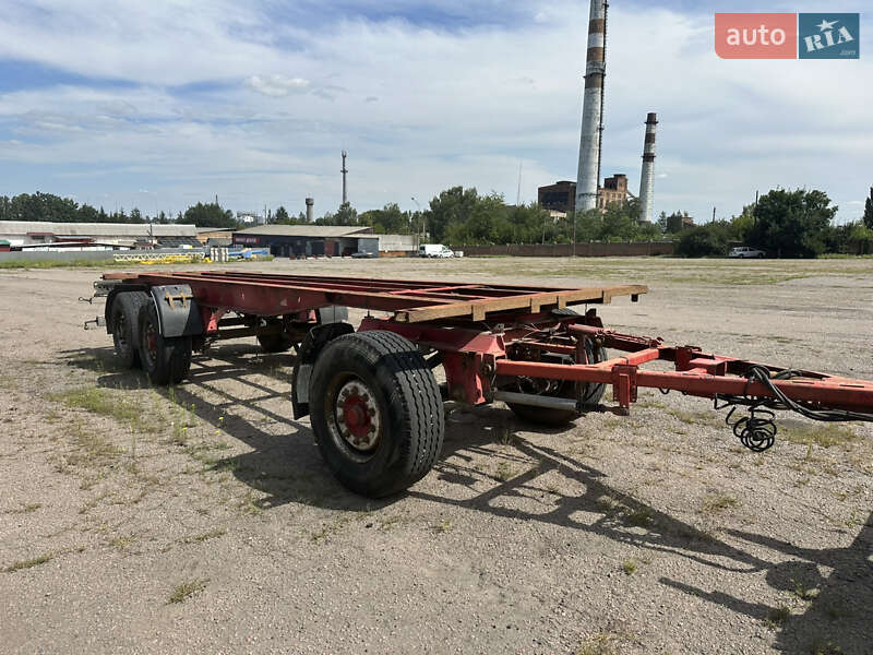 Контейнеровоз Krone ADF 2001 в Умані фото 4 Контейнеровоз Krone ADF 2001 в Умані