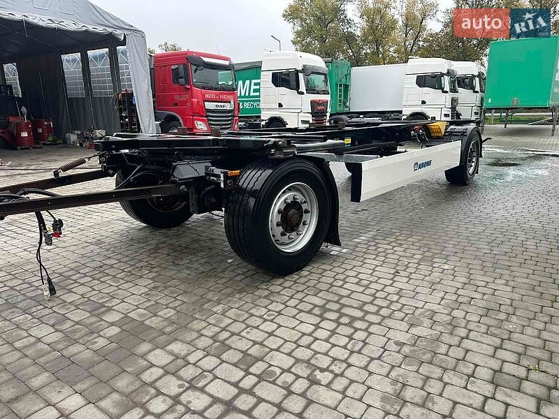 Контейнеровоз Krone AZ 2016 в Залещиках