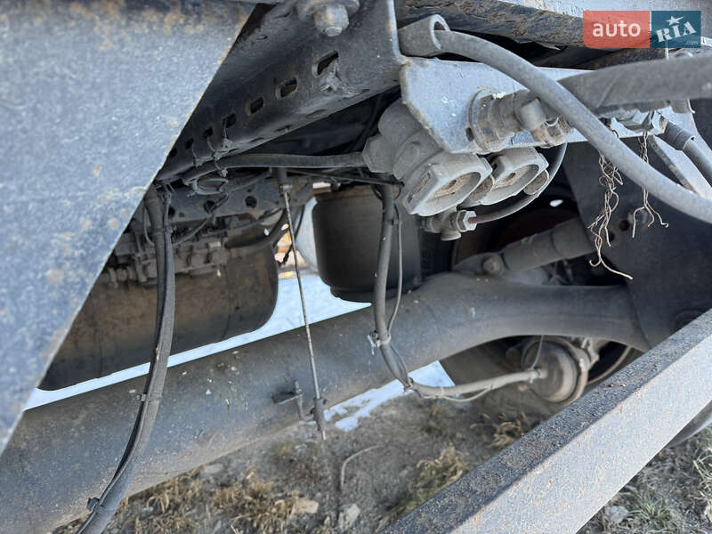 Контейнеровоз Krone AZW 2005 в Первомайске