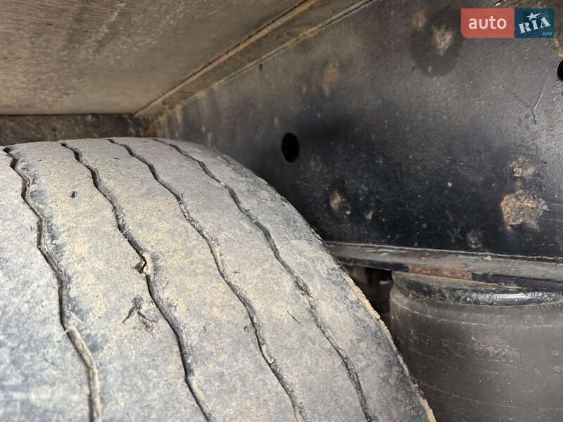 Тентованный борт (штора) - полуприцеп Krone BPW 2007 в Золочеве