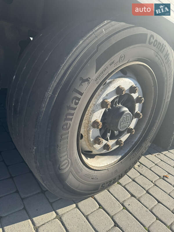 Ізотермічна будка Krone BPW 2012 в Мукачевому