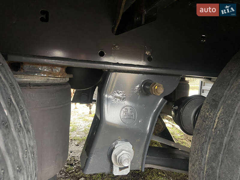 Тентованный борт (штора) - полуприцеп Krone Mega 2012 в Бучаче