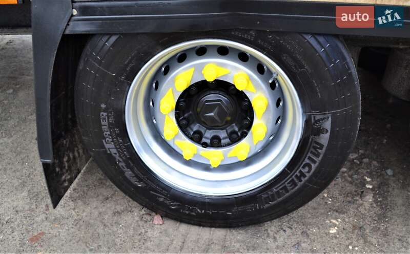 Тентований борт (штора) - напівпричіп Krone SD 27 2010 в Львові