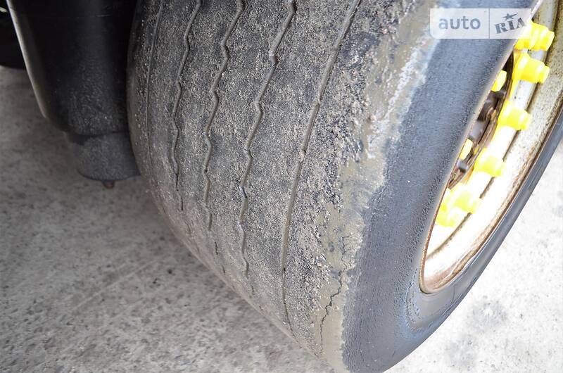 Тентованный борт (штора) - полуприцеп Krone SD 27 2011 в Львове