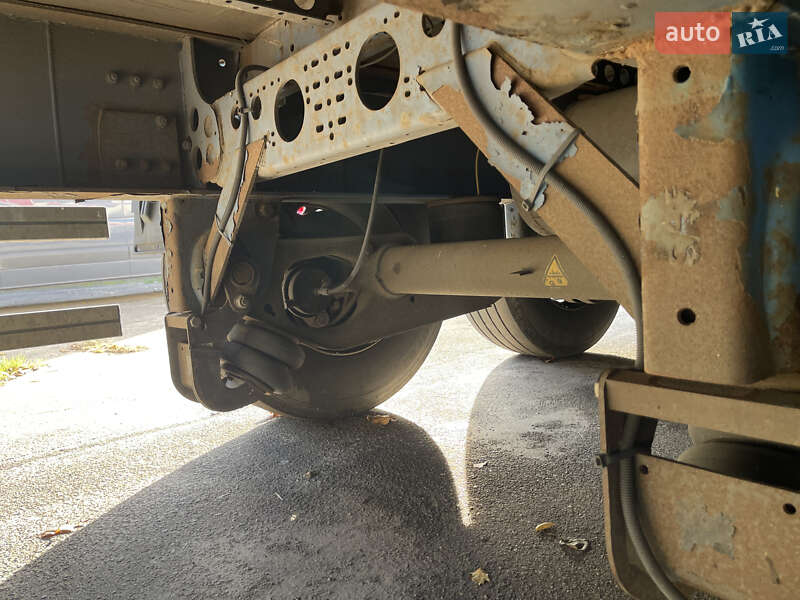 Тентованный борт (штора) - полуприцеп Krone SD 2013 в Березному