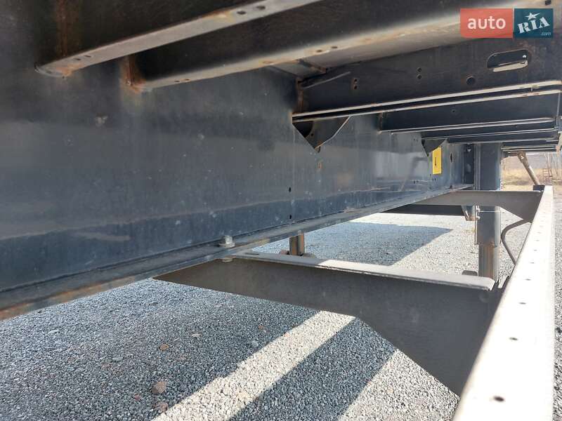 Тентованный борт (штора) - полуприцеп Krone SD 2017 в Киеве