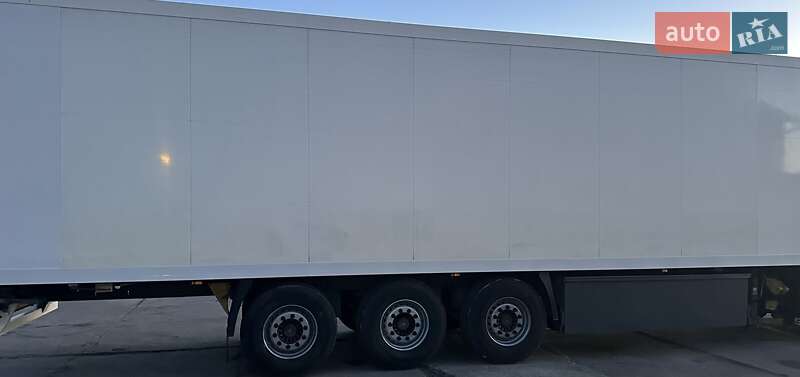 Рефрижератор полуприцеп Krone SD 2009 в Львове