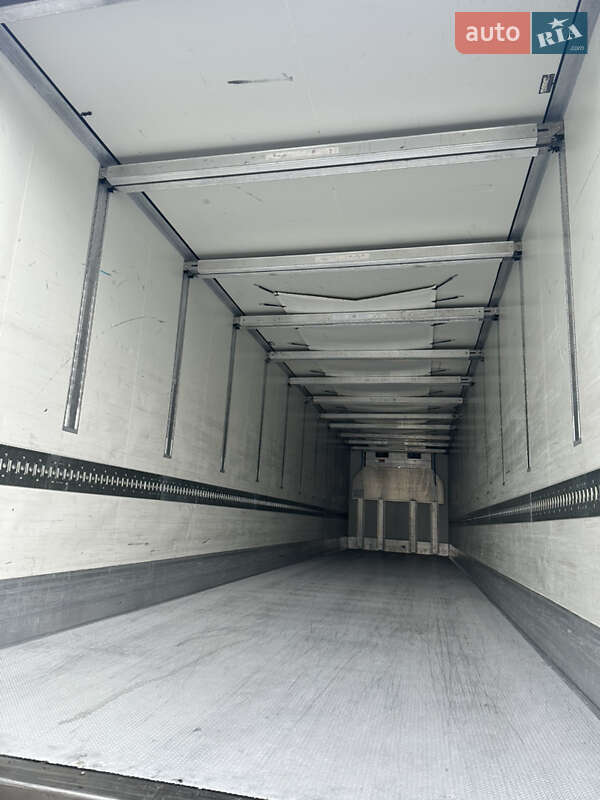 Рефрижератор полуприцеп Krone SD 2015 в Луцке