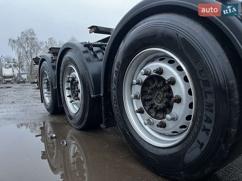 Контейнеровоз Krone SD 2014 в Луцке