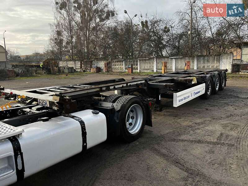 Контейнеровоз Krone SD 2014 в Луцке