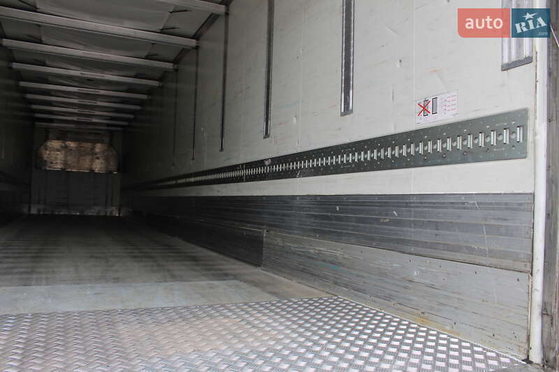 Рефрижератор полуприцеп Krone SD 2015 в Львове