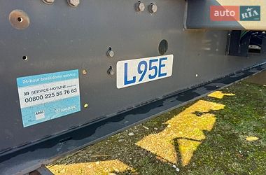 Контейнеровоз напівпричіп Krone SD 2014 в Жовкві