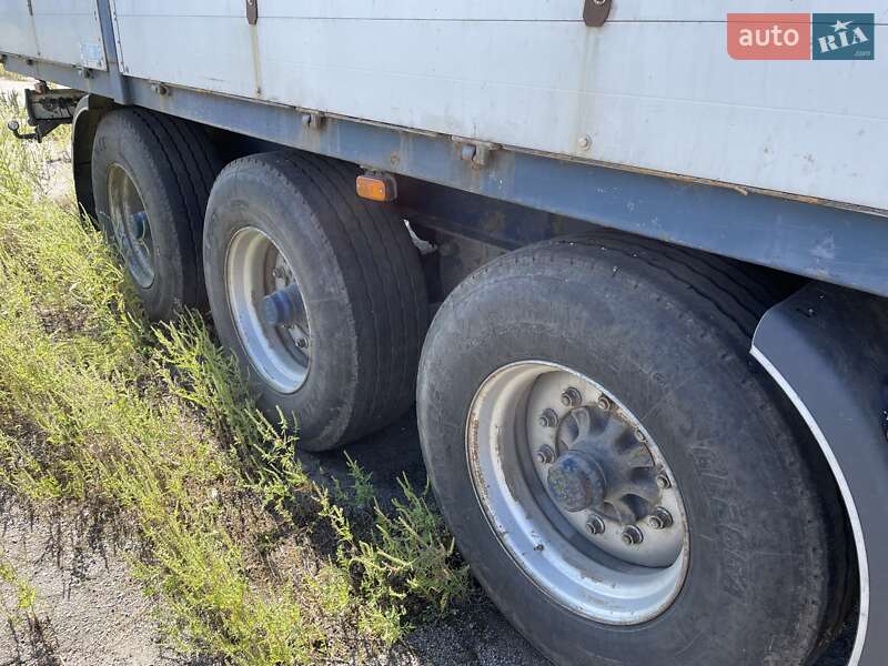 Зерновоз - полуприцеп Krone SDP 24 1997 в Пирятине