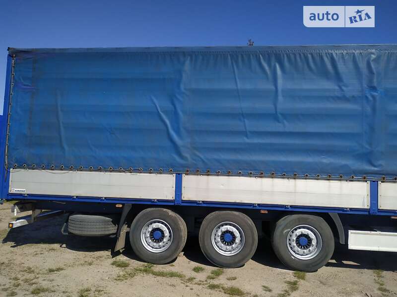 Бортовий напівпричіп Krone SDP 27 2007 в Рава-Руській