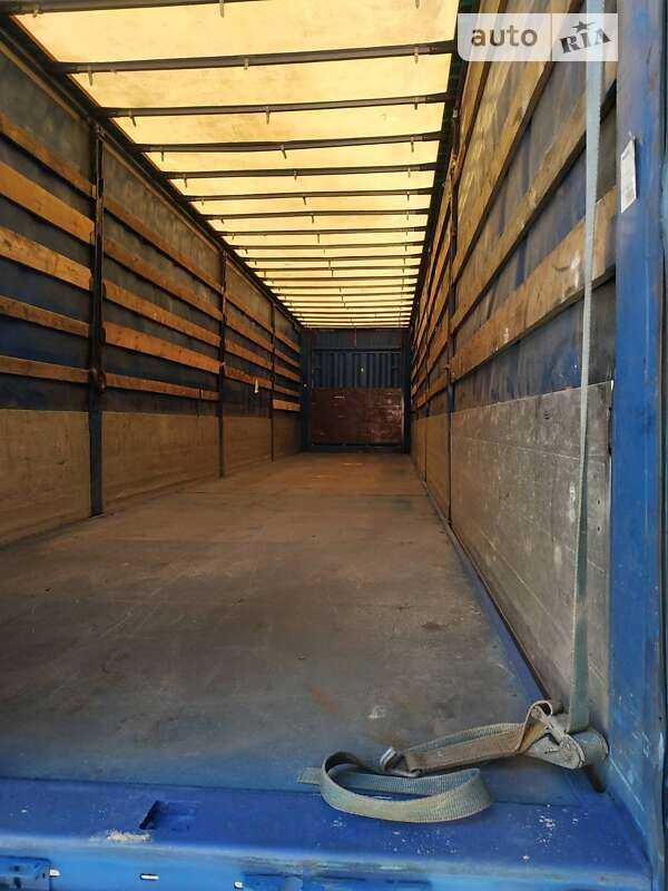 Бортовий напівпричіп Krone SDP 27 2007 в Рава-Руській