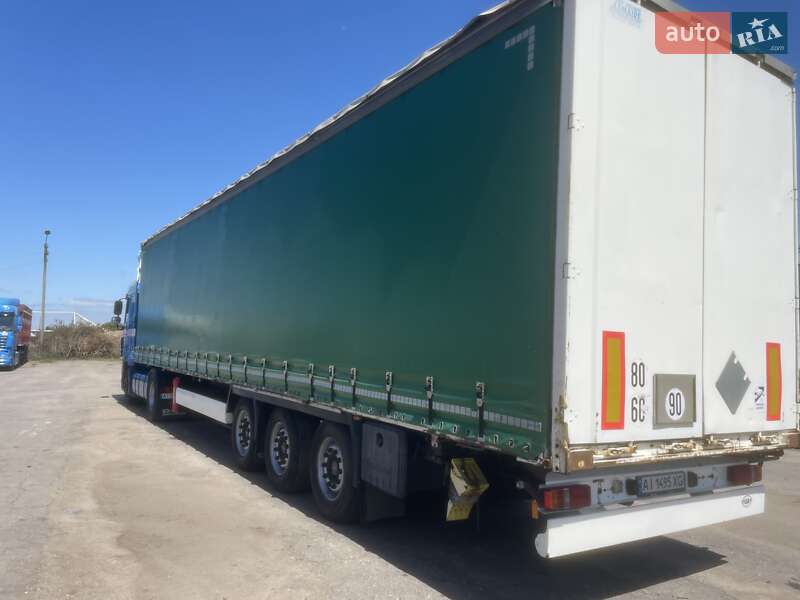 Тентованный борт (штора) - полуприцеп Krone SDP 27 2006 в 