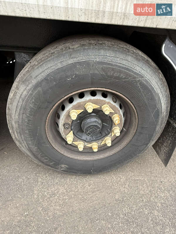 Рефрижератор полуприцеп Krone SDP 27 2002 в Ужгороде