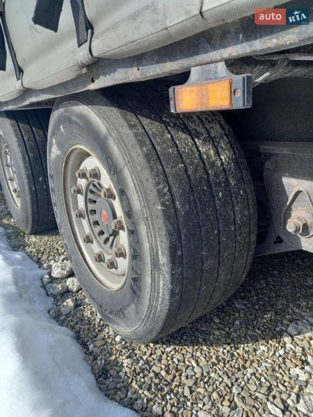 Тентований борт (штора) - напівпричіп Krone SDP 27 2008 в Львові