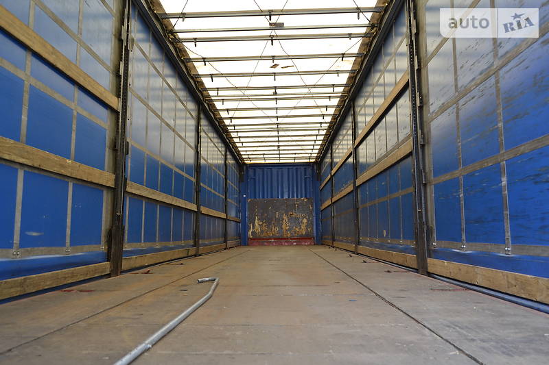 Тентований борт (штора) - напівпричіп Krone SDP 2010 в Хусті