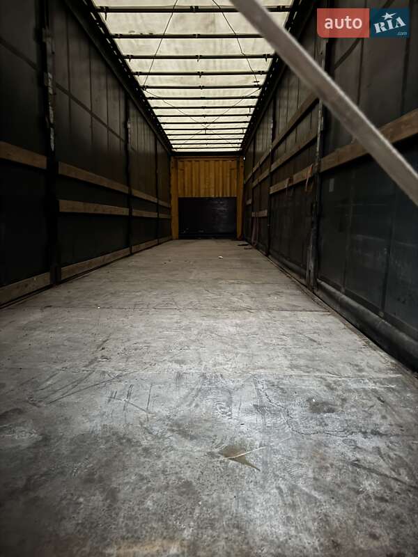 Тентованный борт (штора) - полуприцеп Krone SDP 2011 в Львове