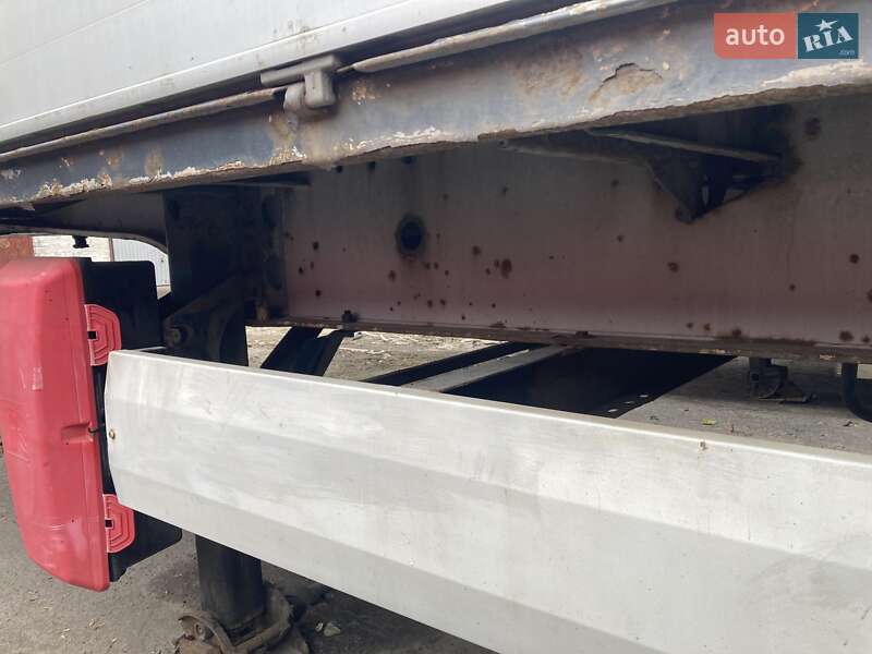 Тентованный борт (штора) - полуприцеп Krone SDR 27 2005 в Киеве фото 4 Тентованный борт (штора) - полуприцеп Krone SDR 27 2005 в Киеве