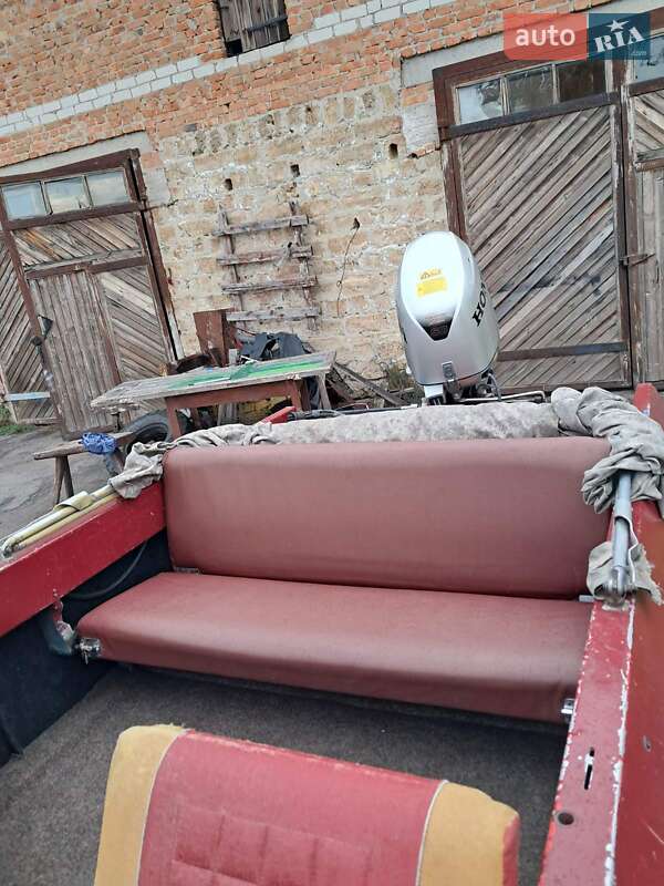 Лодка Крым 1 1974 в Семеновке