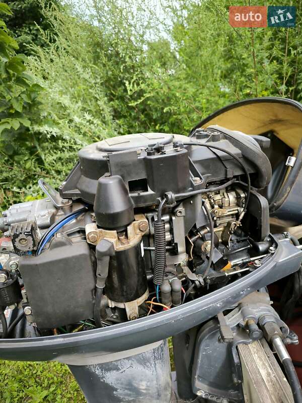 Катер Крым Крым 1990 в Новгород-Северском