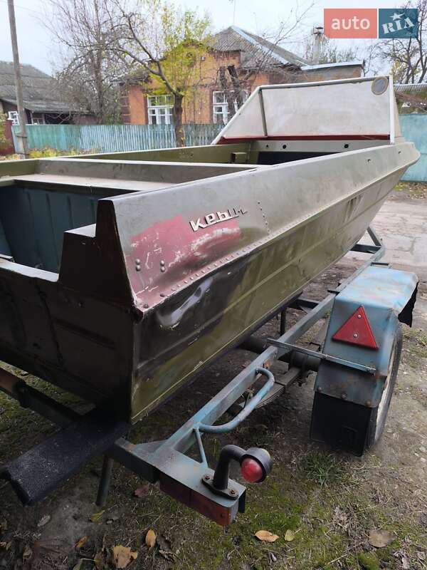 Катер Крим Крым 1978 в Чернігові