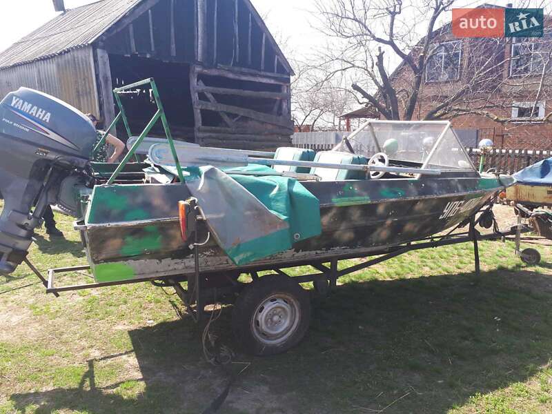 Катер Крим Крым 1972 в Кобеляках