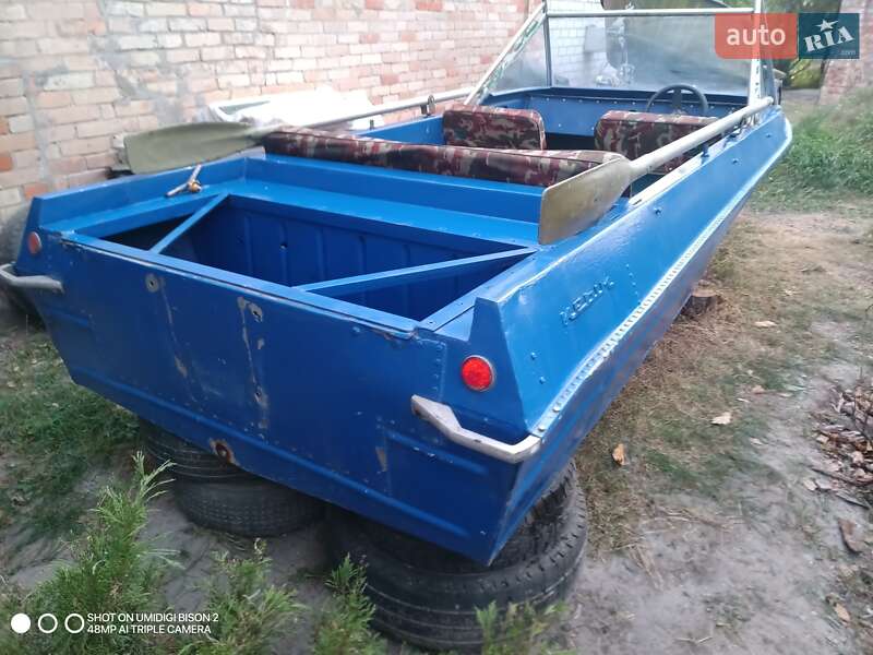 Лодка Крым Крым 2012 в Черкассах