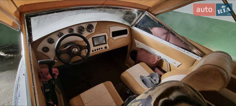 Лодка Крым Крым 1983 в Запорожье