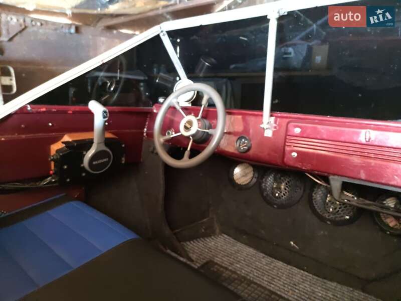 Човен Крим М 1981 в Кременчуці фото 9 Човен Крим М 1981 в Кременчуці